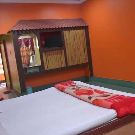 Hotel Golden Palace Kendrapara 外观 照片